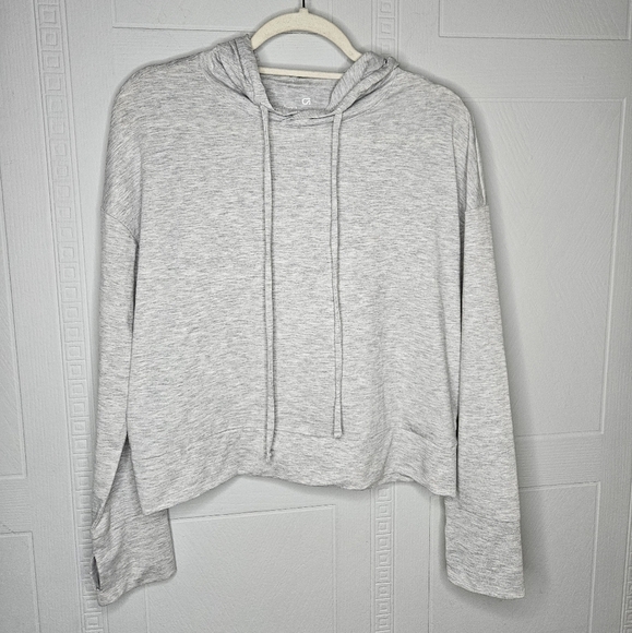 Gap Fit Light Gray Lightweight Cropped Boxy Pullover Hoodie Thumb Holes M EUC - Picture 1 of 11